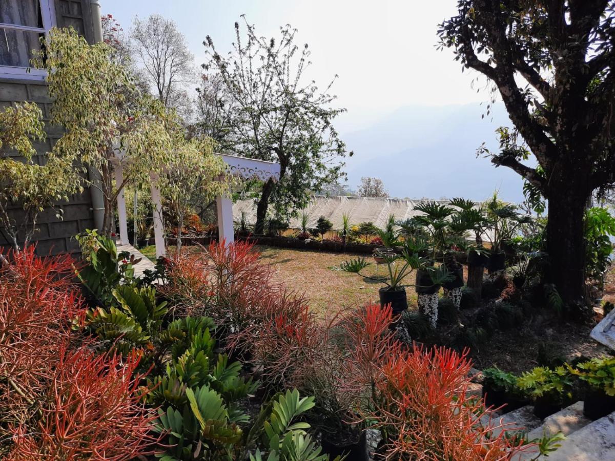 Aaravi Garden Homestay Kalimpong Exterior foto